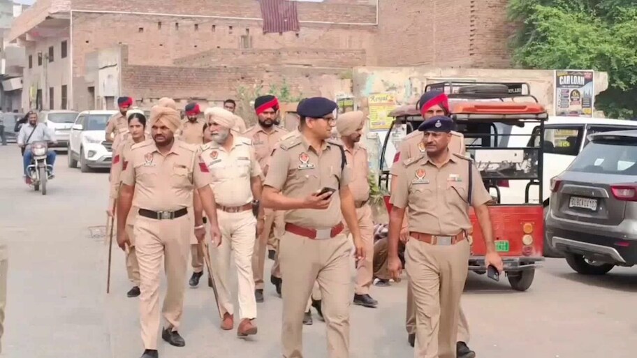 ਕੋਟਕਪੂਰਾ ਵਿੱਚ CASO ਆਪ੍ਰੇਸ਼ਨ ਤਹਿਤ ਨਸ਼ਾ ਤਸਕਰਾਂ ਦੇ ਸ਼ੱਕੀ ਟਿਕਾਣਿਆਂ 'ਤੇ ਪੁਲਿਸ ਦੀ ਛਾਪੇਮਾਰੀ