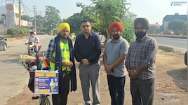 ਸਾਈਕਲ ’ਤੇ 11,500 ਕਿਲੋਮੀਟਰ ਦੀ ਭਾਰਤ ਦਰਸ਼ਨ ਯਾਤਰਾ ’ਤੇ ਨਿਕਲੇ ਰੌਸ਼ਨ ਮੁੰਸ਼ੀ ਦਾ ਮੁੱਲਾਂਪੁਰ ਦਾਖਾ ਪੁੱਜਣ ’ਤੇ ਸਨਮਾਨ